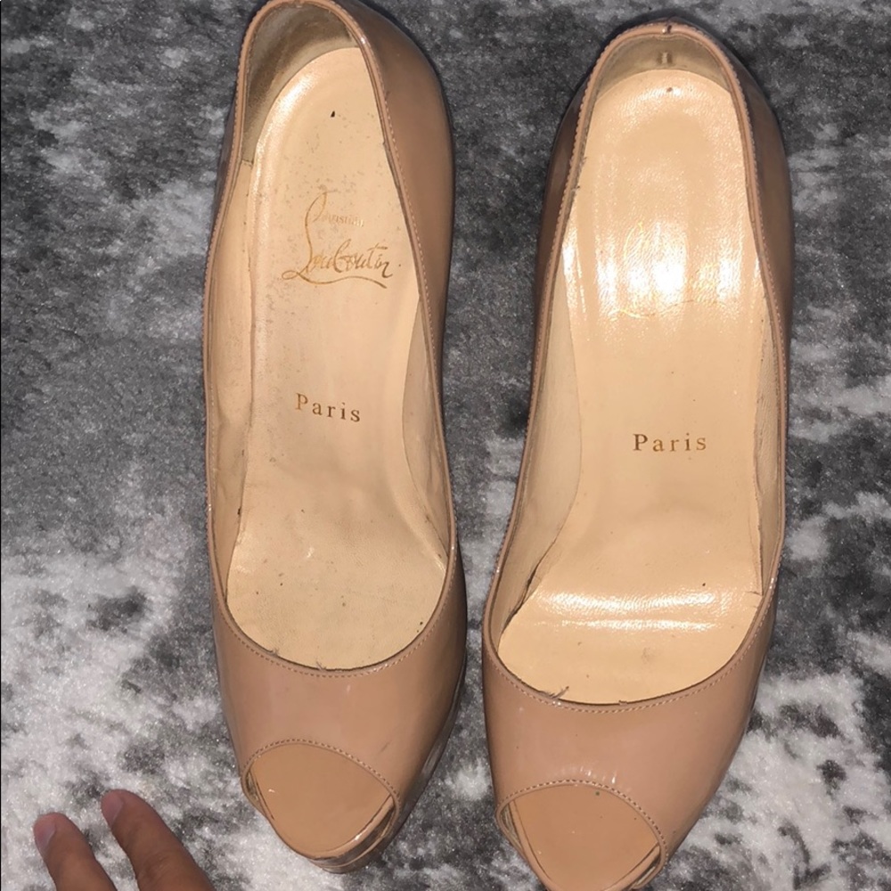 Christian louboutin stilettos - Picture 5 of 5